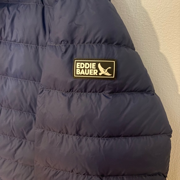 Eddie Bauer Men's Dark Blue and Mustard Puffer Jacket - Picture 5 of 7